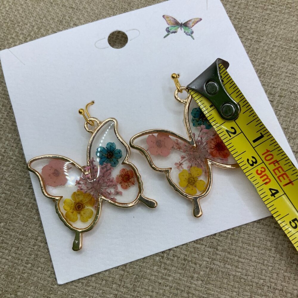 Butterfly Pressed Dried Flowers Resin Gold Tone Earrings - Picture 6 of 6